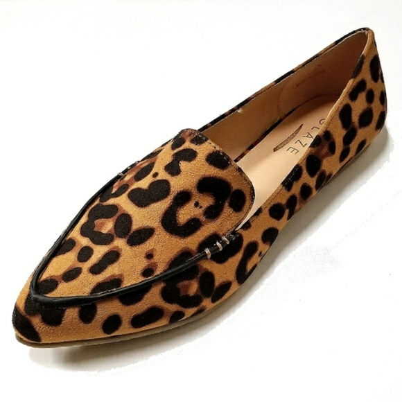 Shoes - 🆕️ Leopard Suede Flats